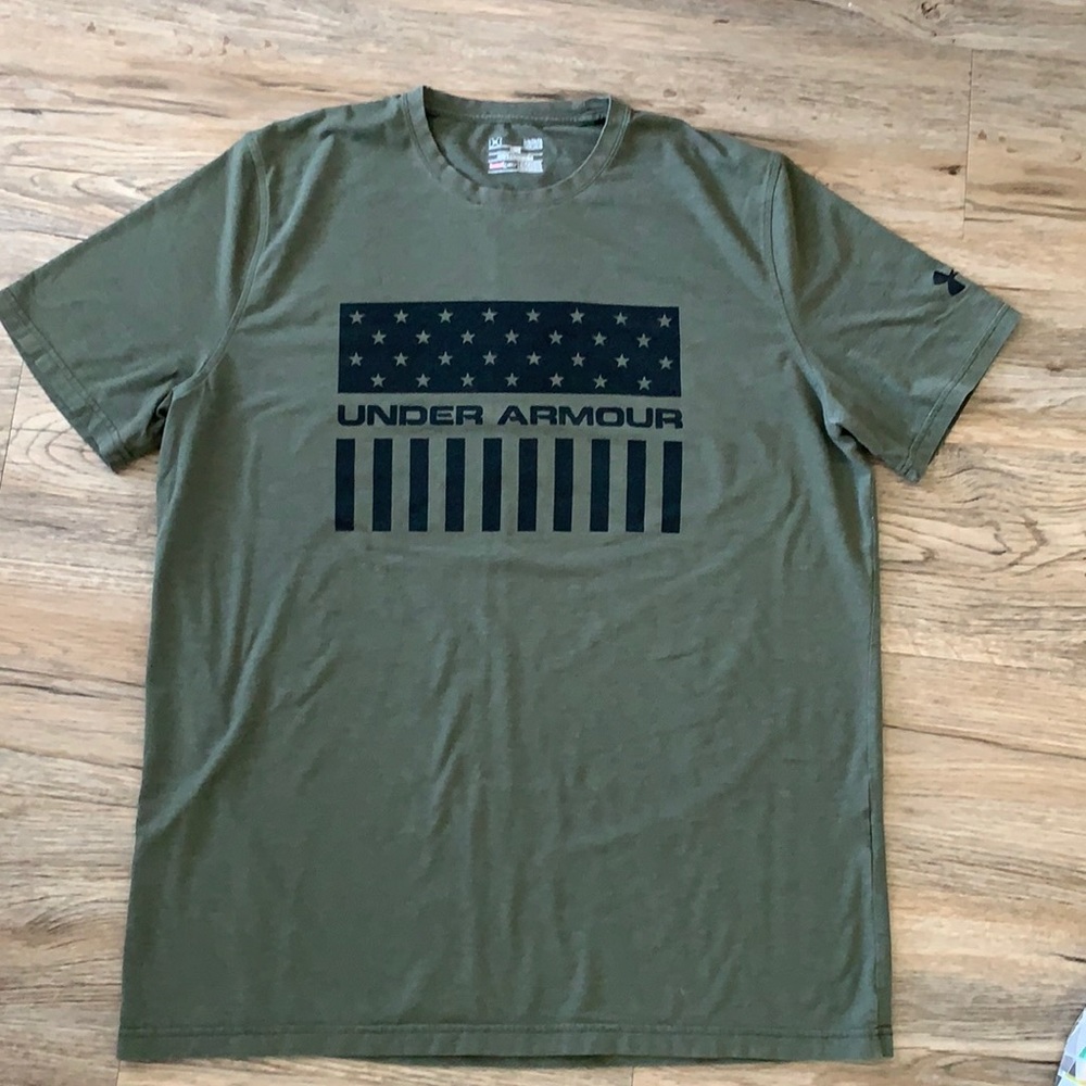 Men’s under armour shirt